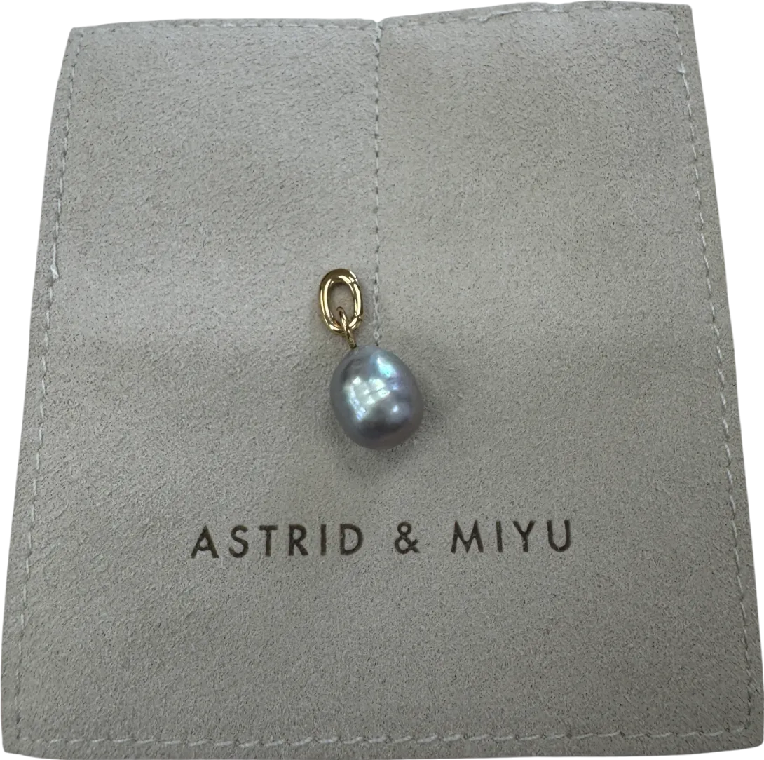 Astrid & Miyu Yellow 18k Gold Plated Silver Grey Pearl Talisman Charm In Gold
