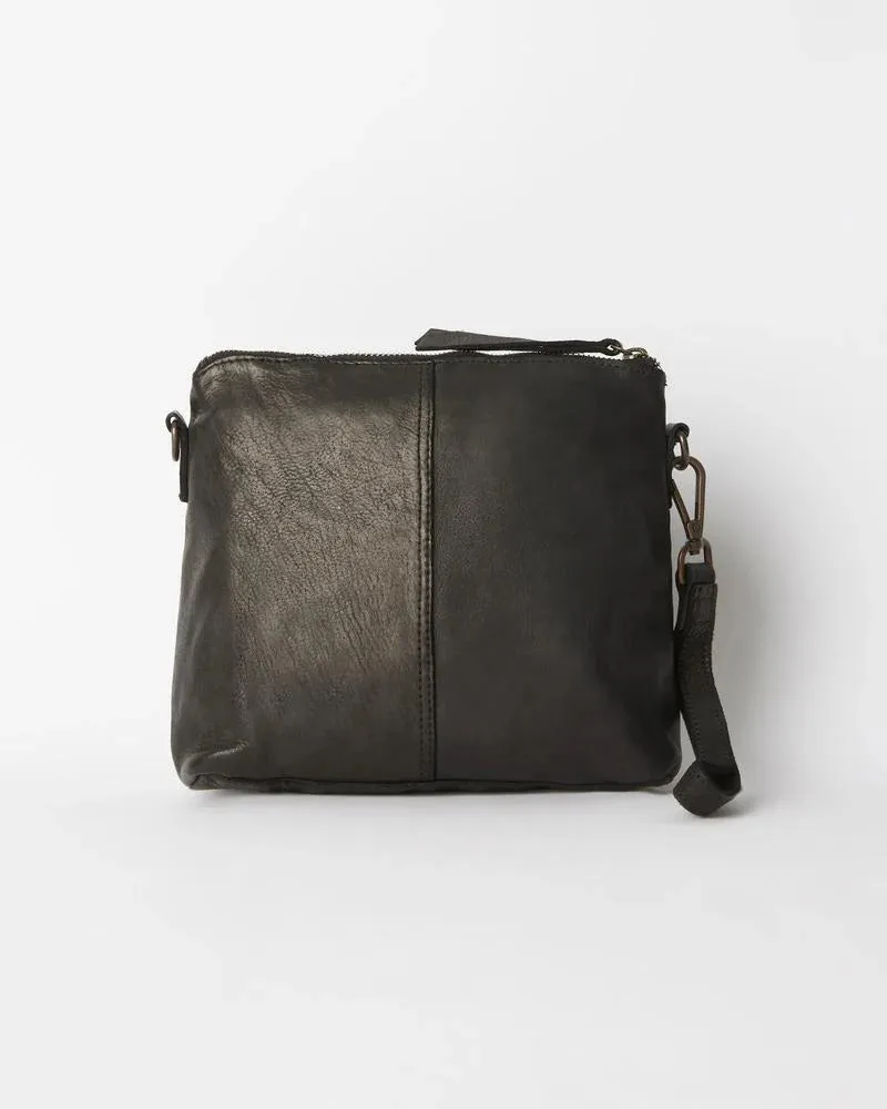 large essential pouch